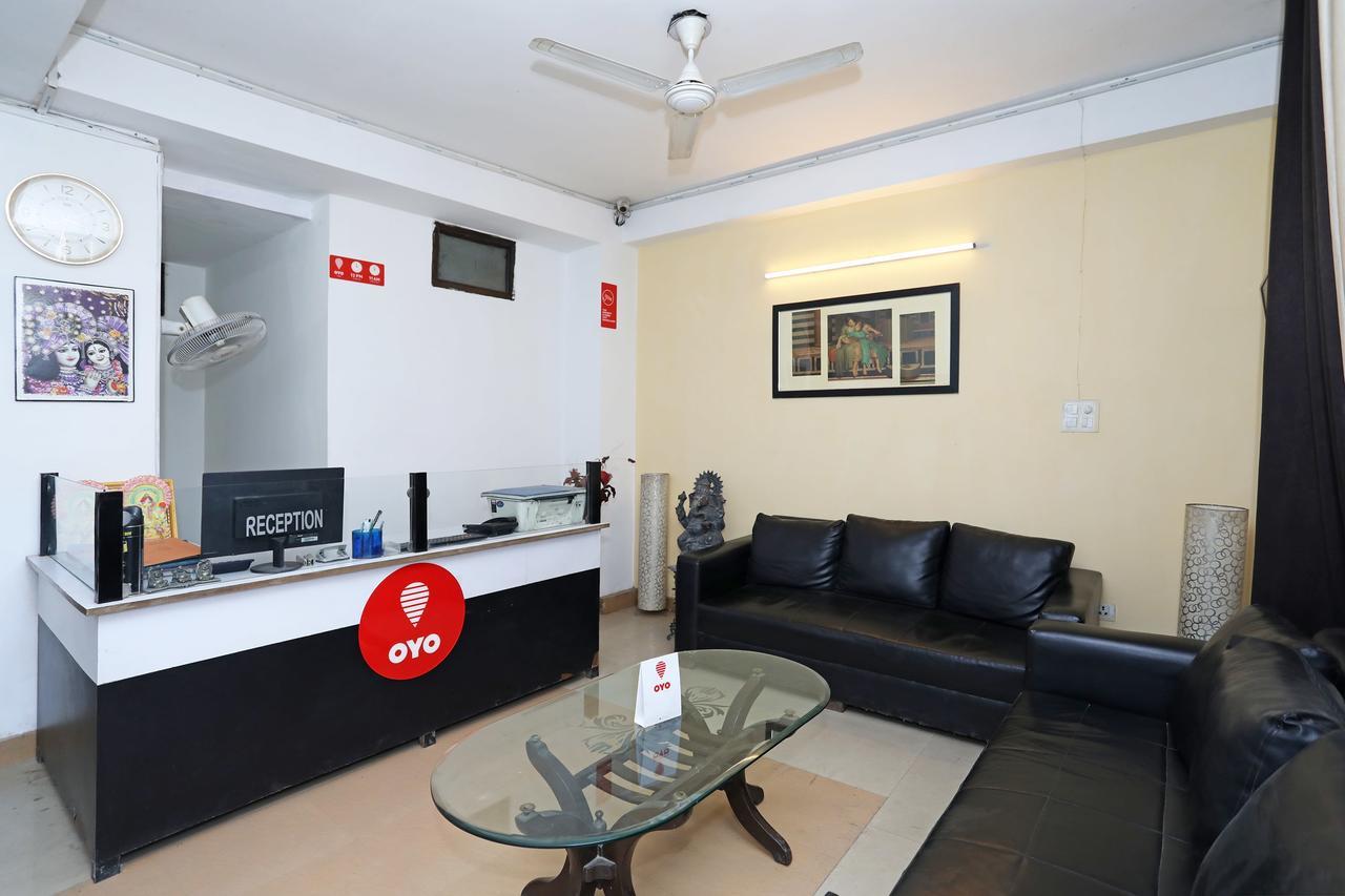 Oyo 11392 The Hotel Grand Hospitality Noida Exterior foto